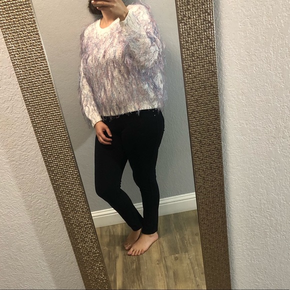 Beautiful women’s knitted sweater - Picture 2 of 10